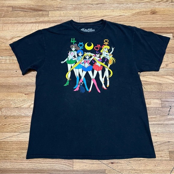 "Sailor‎ Moon Graphic T-Shirt" - Picture 1 of 4